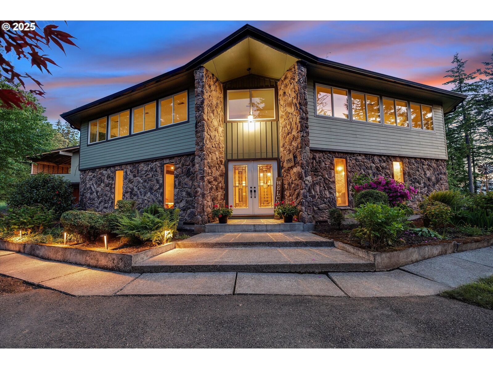 Property Photo:  7755 SW Bracken Dr  OR 97113 