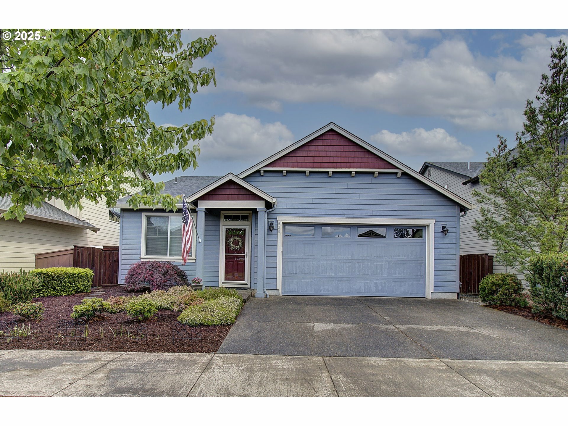 Property Photo: 530 N Helens View Dr WA 98642