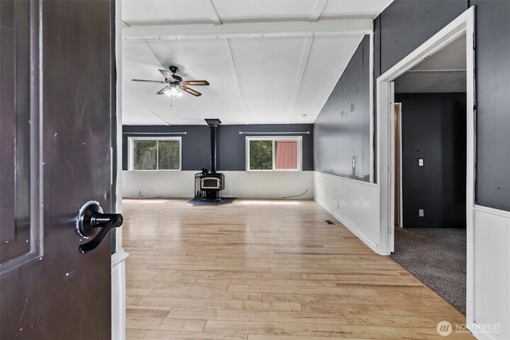 Property Photo: 323 Pacific Highway WA 98229