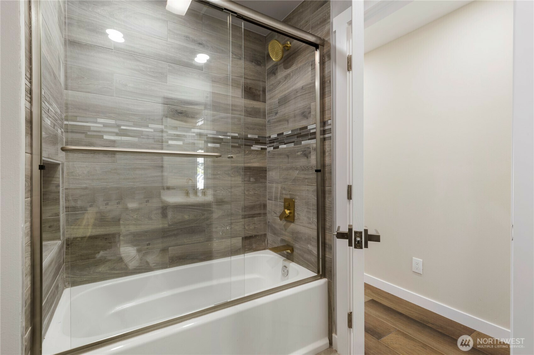 Property Photo: 2421 SW Findlay Street WA 98106