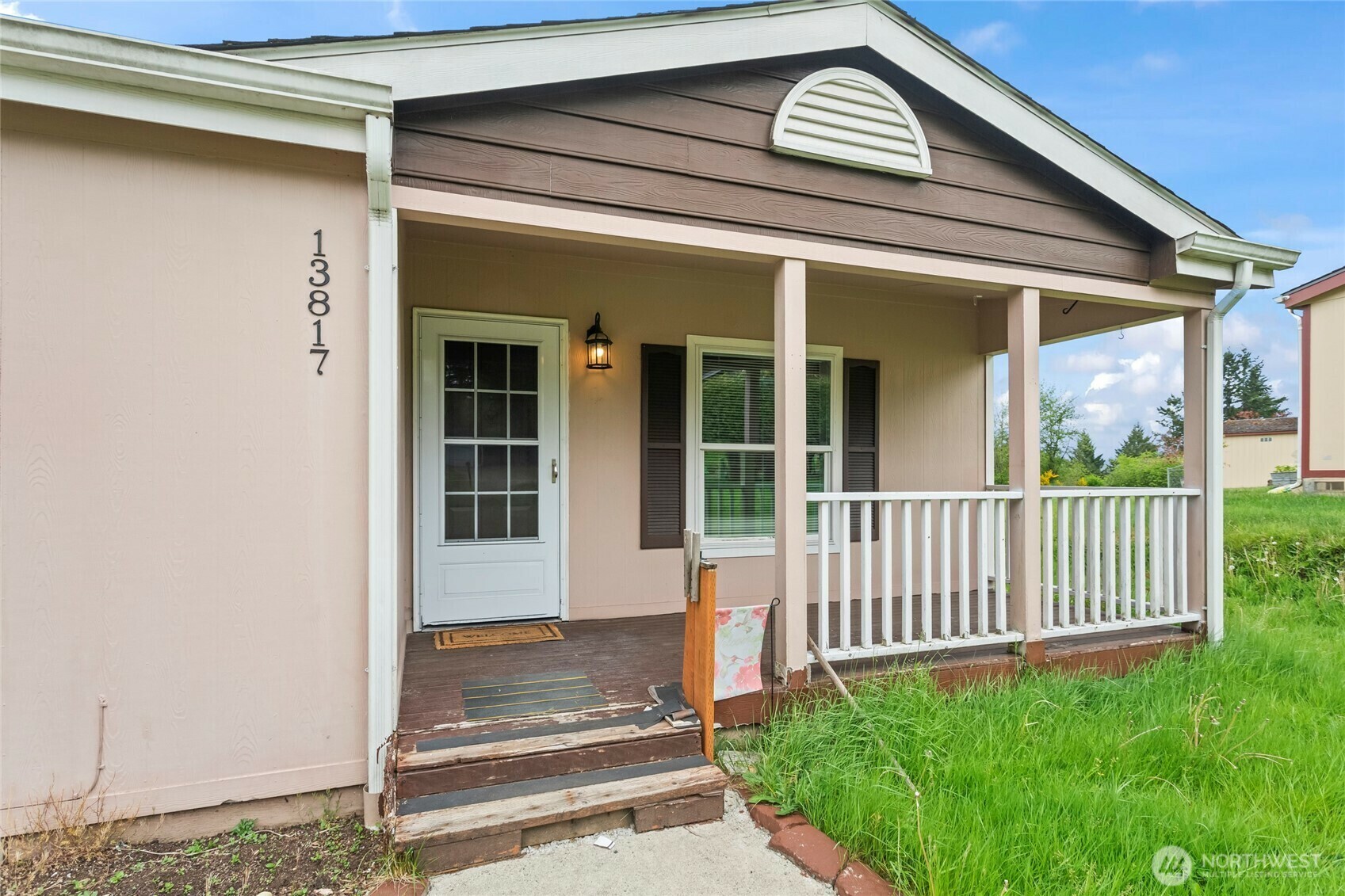 Property Photo: 13817 Prairie Ridge Drive E WA 98391