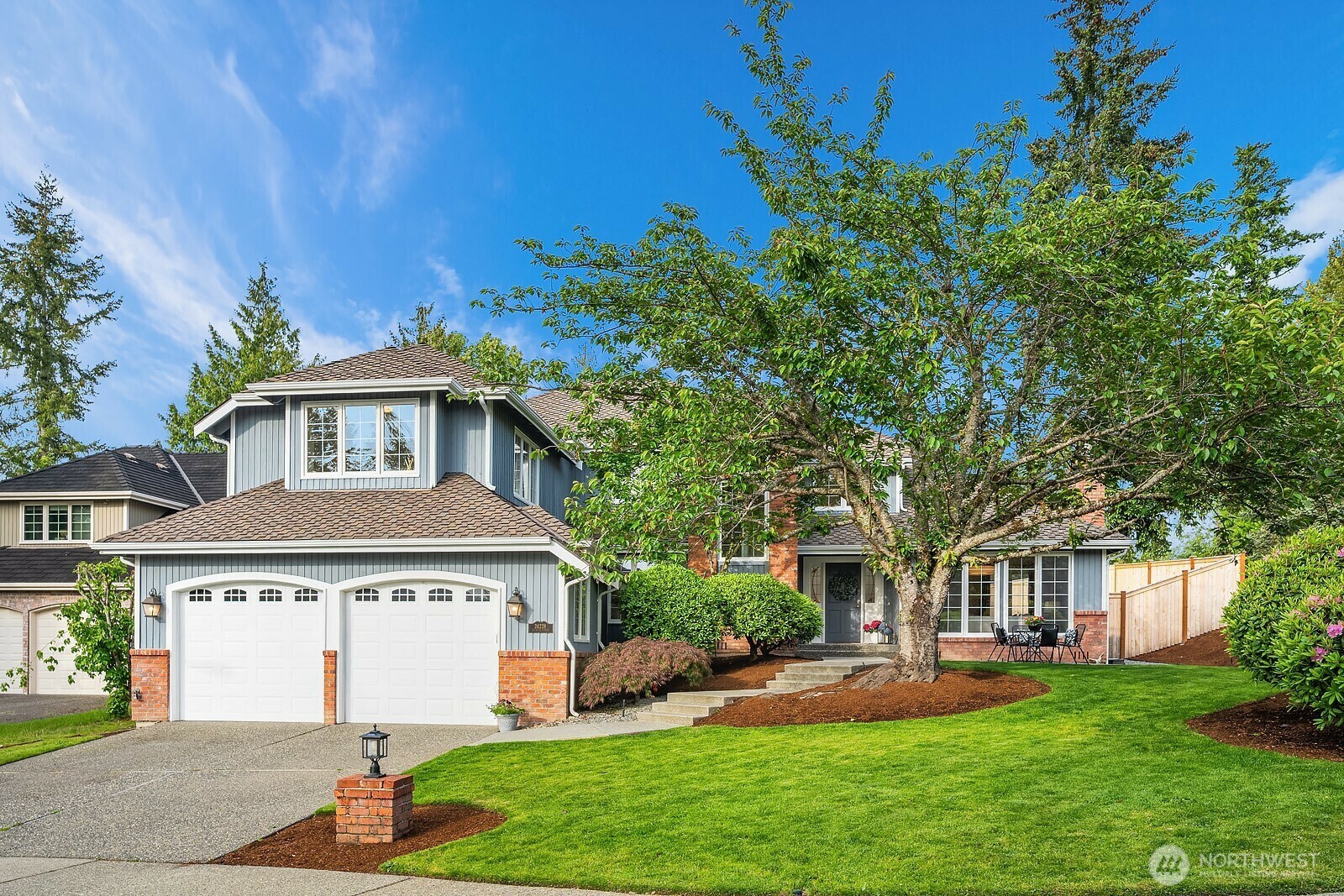Property Photo: 24228 SE 47th Street WA 98029