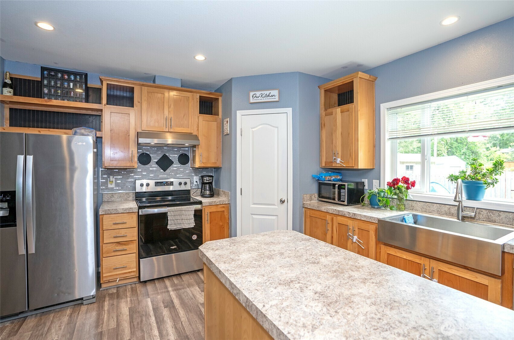 Property Photo: 1332 SE Fireweed Road WA 98584