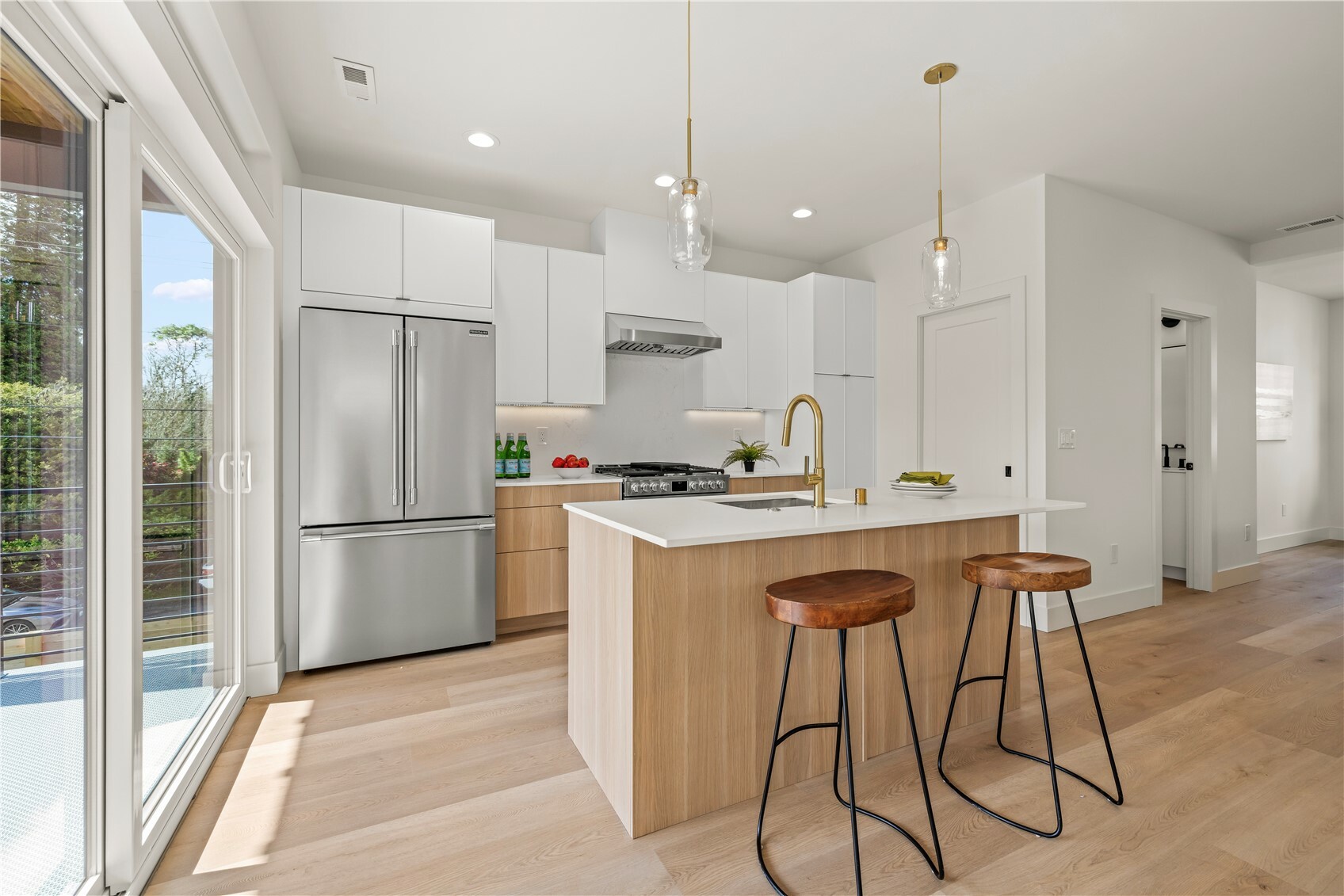 Property Photo: 6730 21st Avenue SW WA 98106