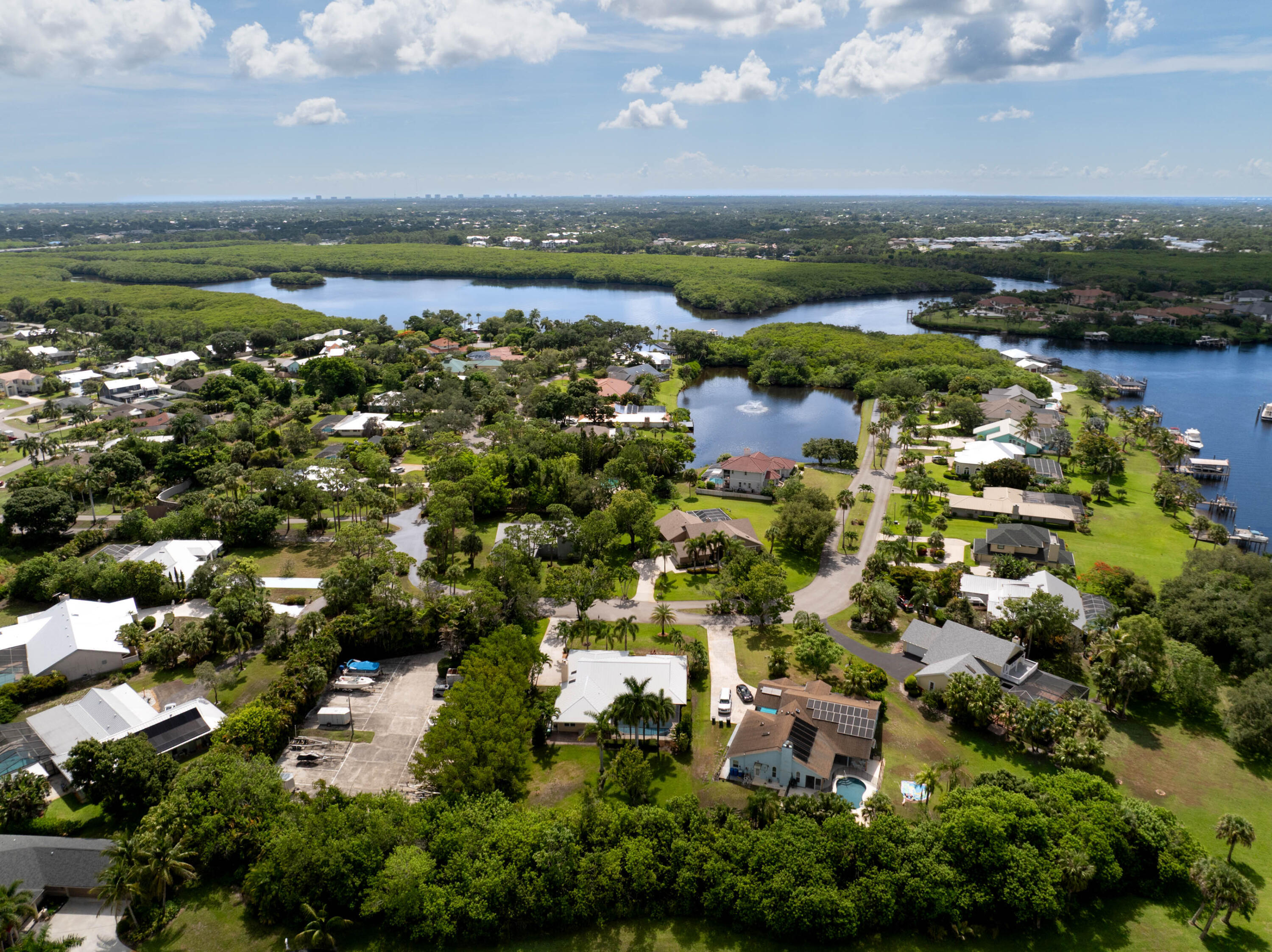 Property Photo: 2610 SE Erickson Drive FL 34984