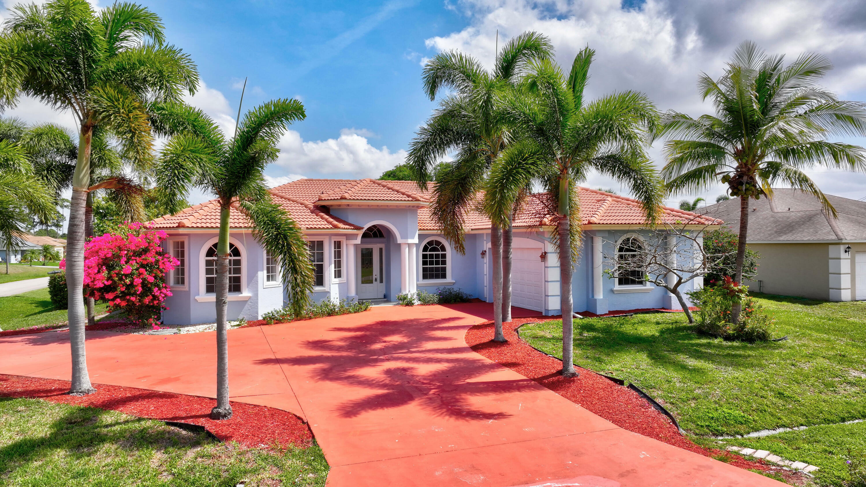 Property Photo: 1897 SW Citation Avenue FL 34953