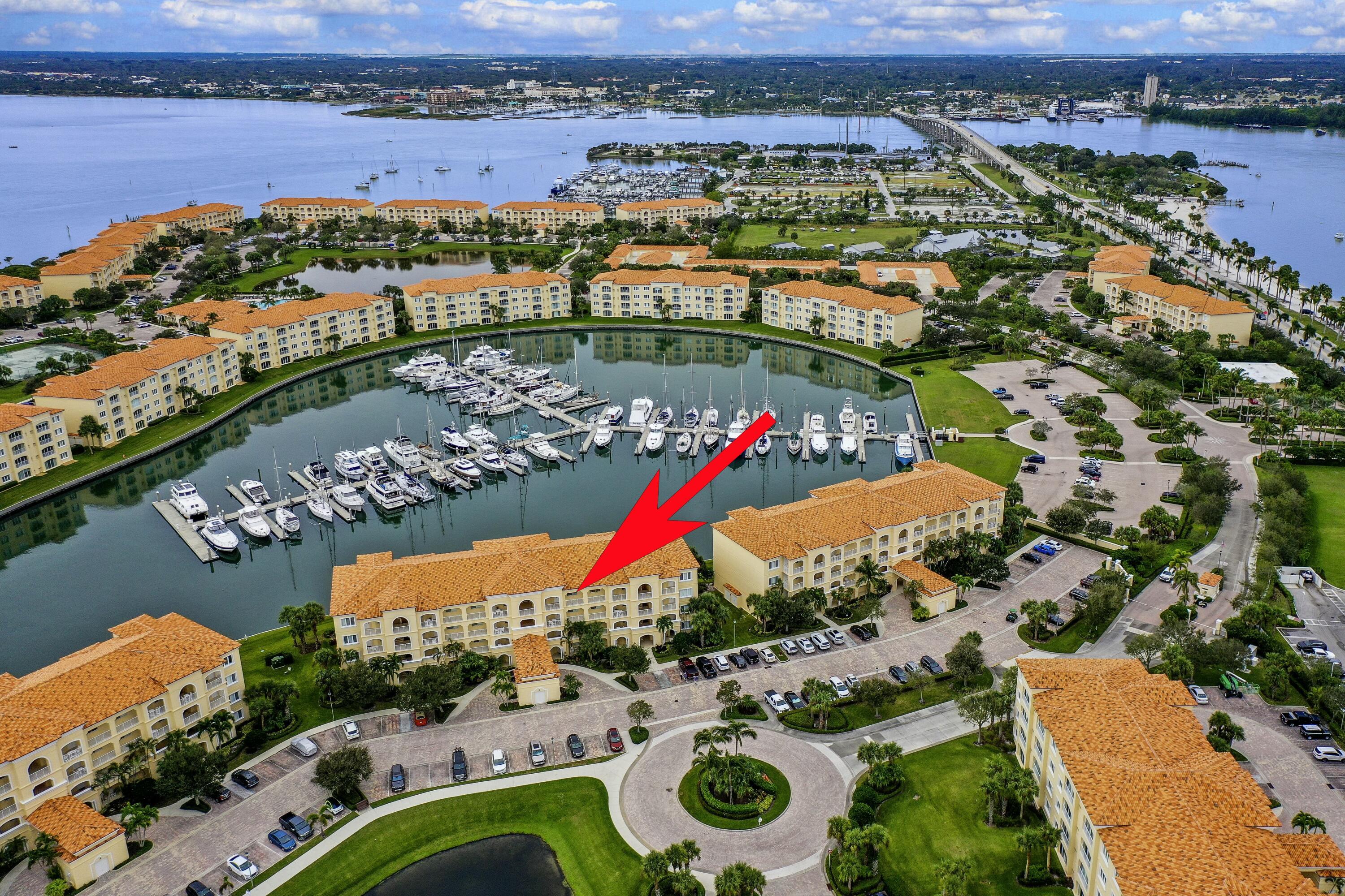 Property Photo: 9 Harbour Isle Dr E Unit Ph04 FL 34949