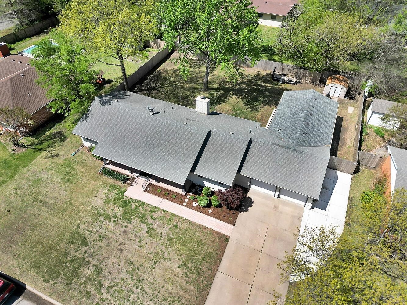 Property Photo: 1805 Kevin St KS 67208