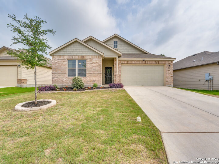 Property Photo:  1136 Amber Lake  TX 78155 