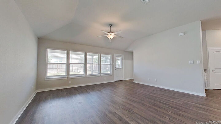 Property Photo:  1136 Amber Lake  TX 78155 