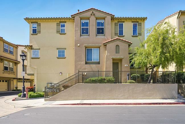 Property Photo:  937 Mente Linda Loop  CA 95035 