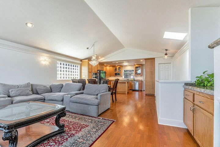 Property Photo:  276 San Benito Road  CA 94005 