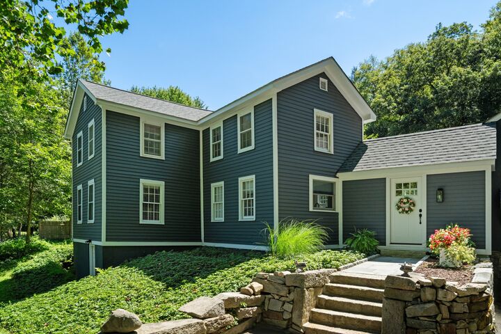 Property Photo:  94 Glen Road  CT 06482 