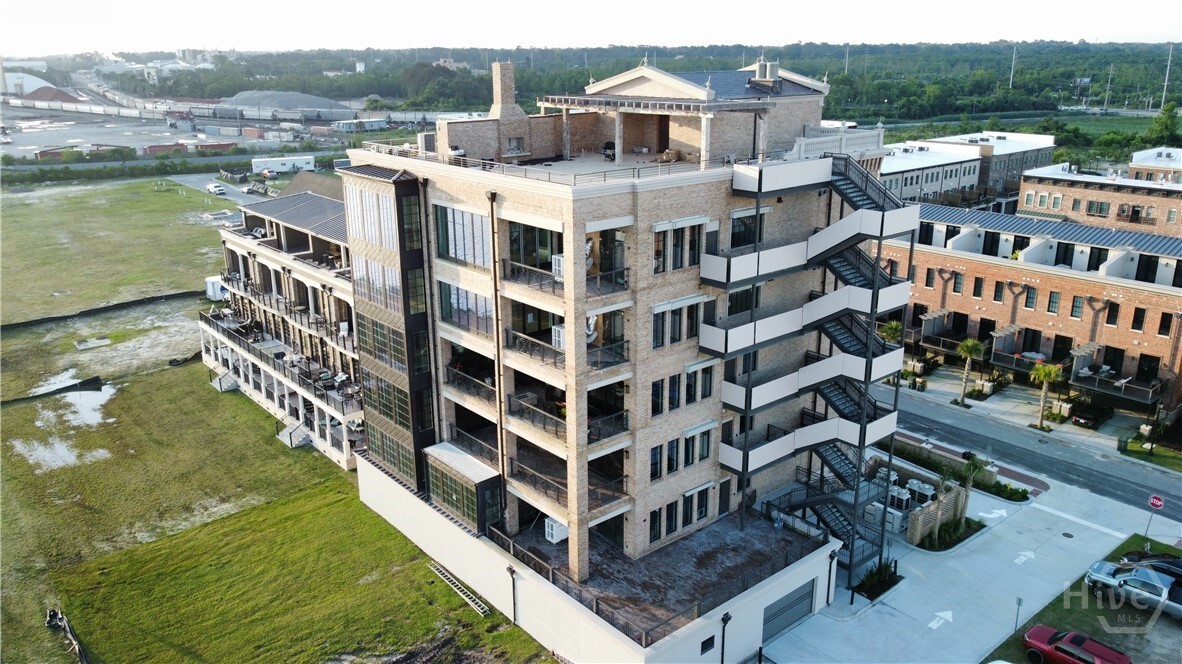 Property Photo: 440 Geo Meyer Avenue 4 GA 31401