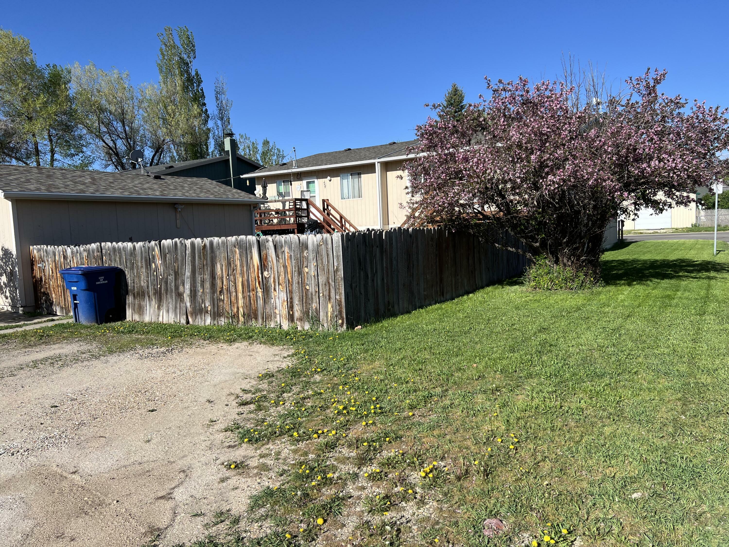 Property Photo: 1465 Highland Avenue WY 82801