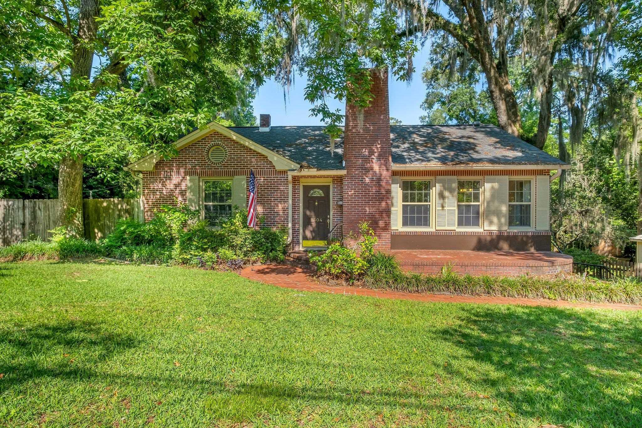 Property Photo: 1304 Mitchell Avenue FL 32303