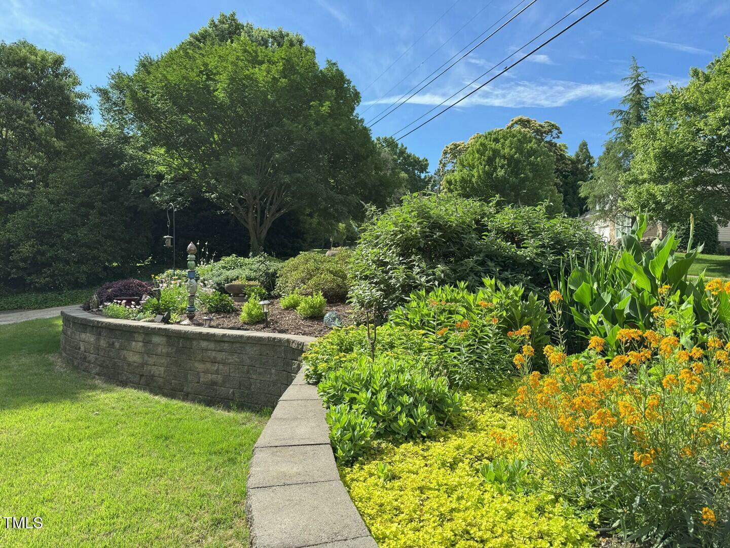 Property Photo: 582 Wimbleton Drive NC 27609