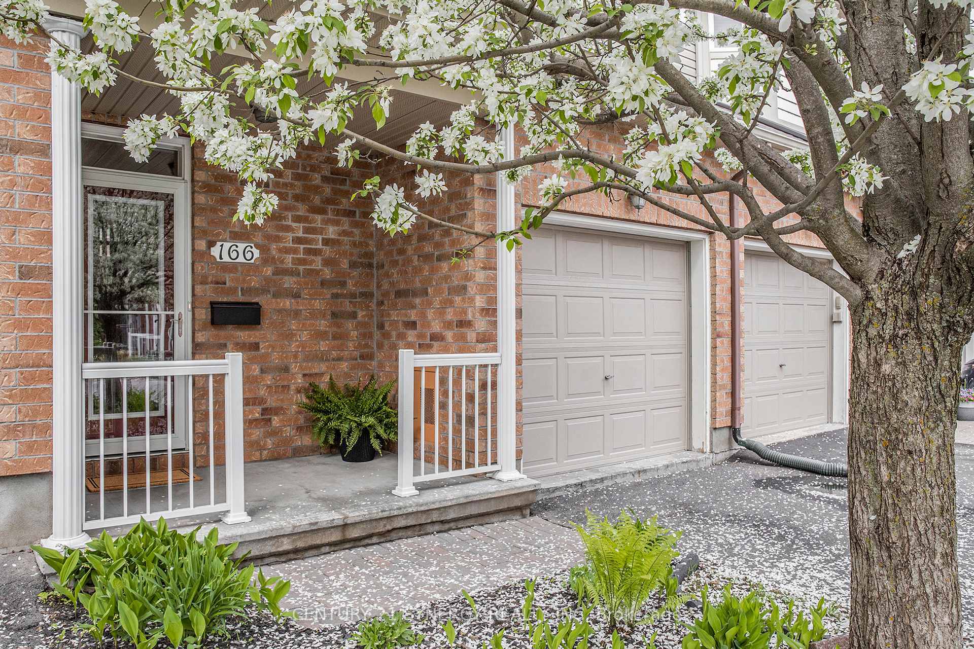 Property Photo: 166 Parkrose Private ON K4A 0N8