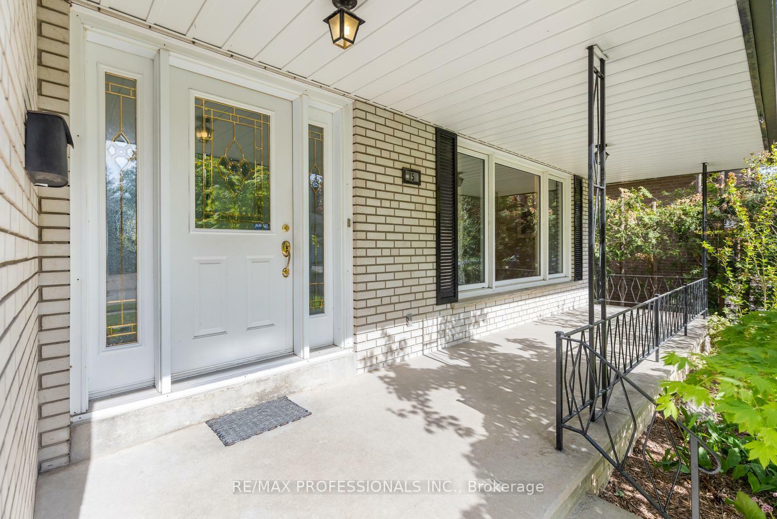 Property Photo: 15 Warrender Avenue ON M9B 5Z3