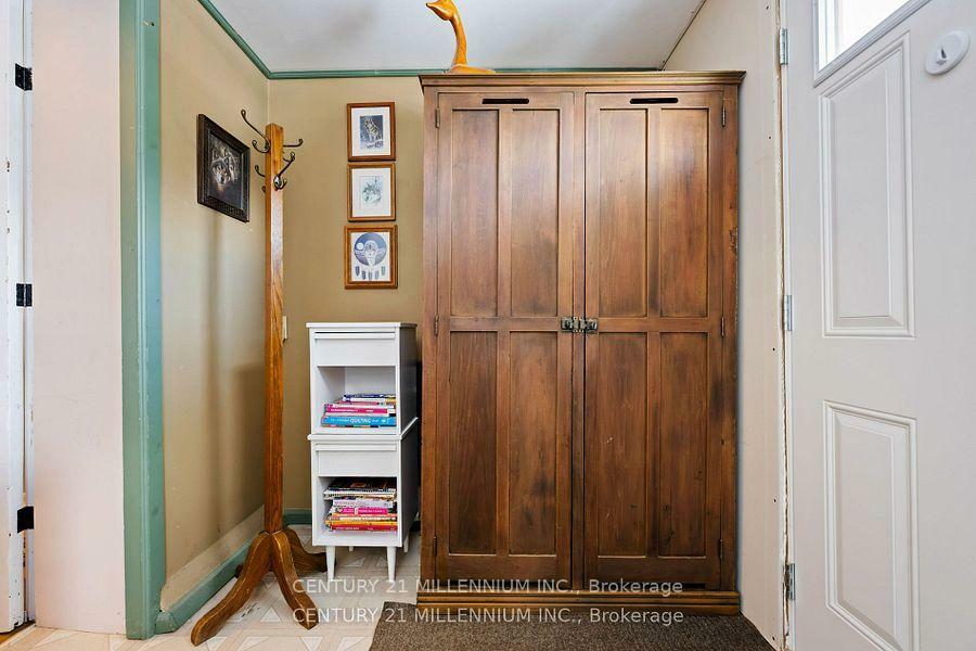 Property Photo:  260 Wellington Street E  ON N0G 2L2 