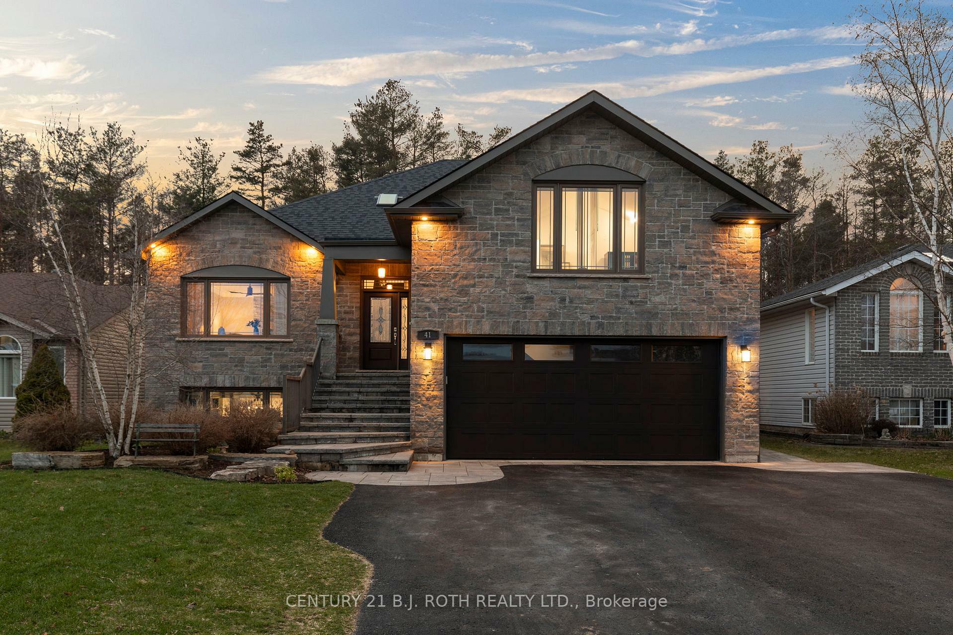 41 Osborn Street  Essa ON L0M 1B0 photo