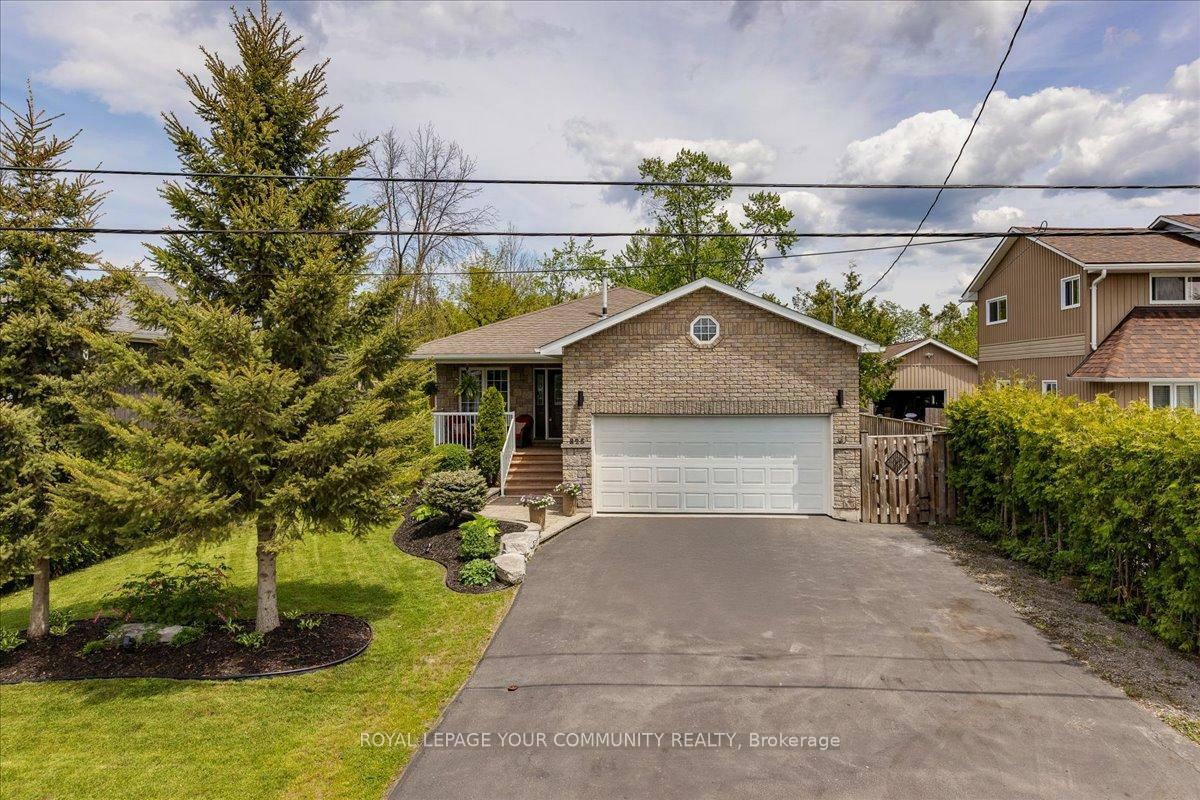 Property Photo:  825 Elmwood Road  ON L4P 3E9 