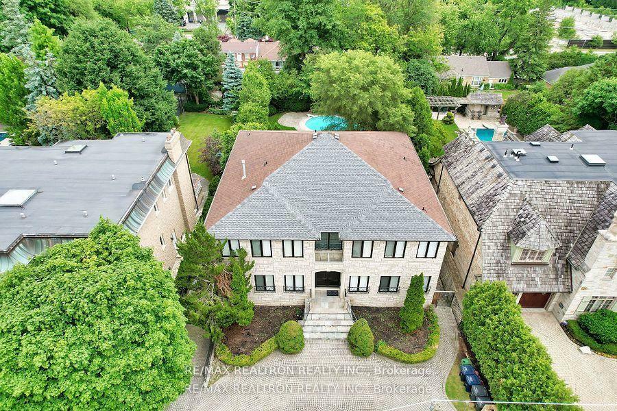 Property Photo: 61 Arjay Crescent ON M2L 1C6
