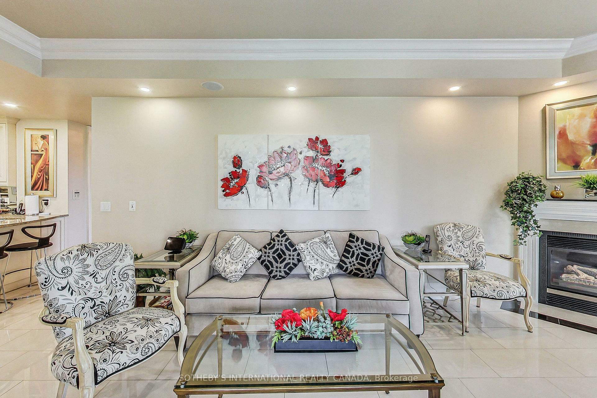 Property Photo: 2095 Lake Shore Boulevard W 220 ON M8V 4G4