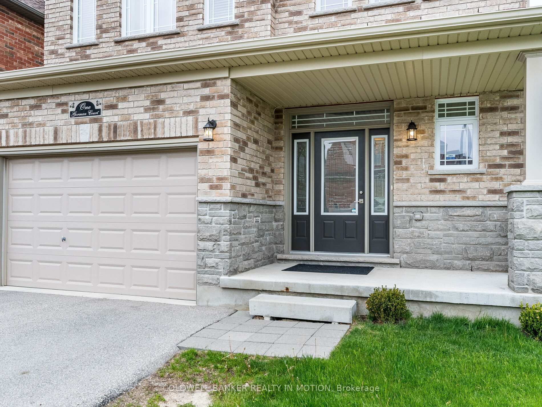Property Photo: 1 Gorman Ct Centre ON N1K 0C1