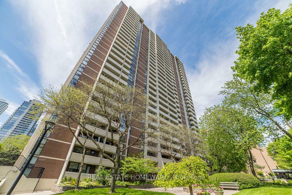 Property Photo: 40 Homewood Avenue 2509 ON M4Y 2K2