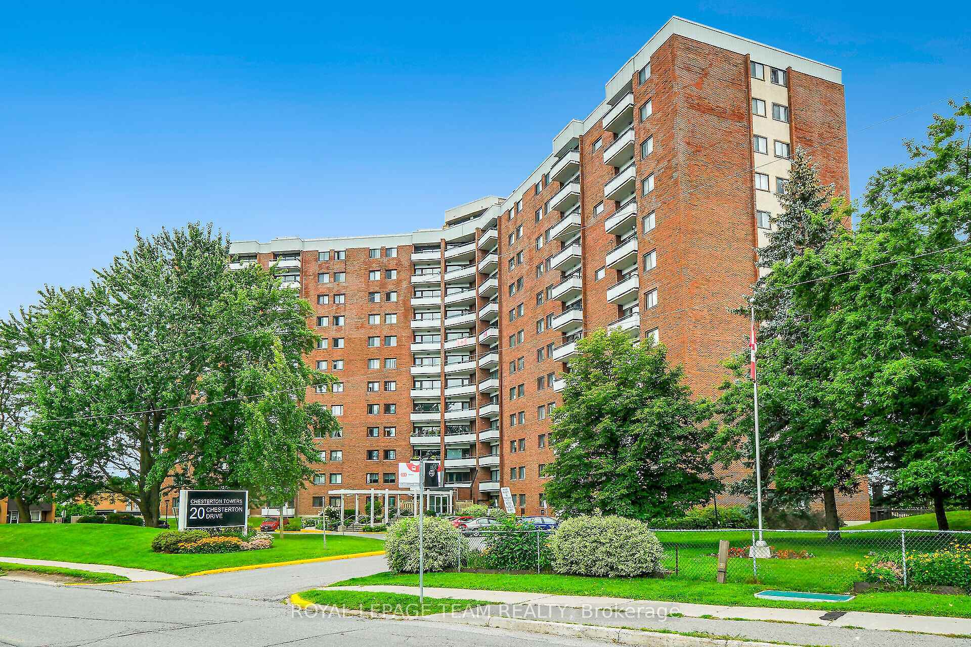 Property Photo: 20 Chesterton Drive 306 ON K2E 6Z7