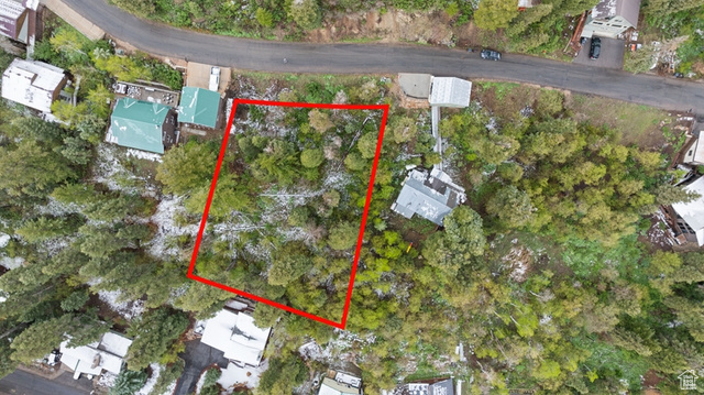 Property Photo: 165 Paradise Rd 23 UT 84098