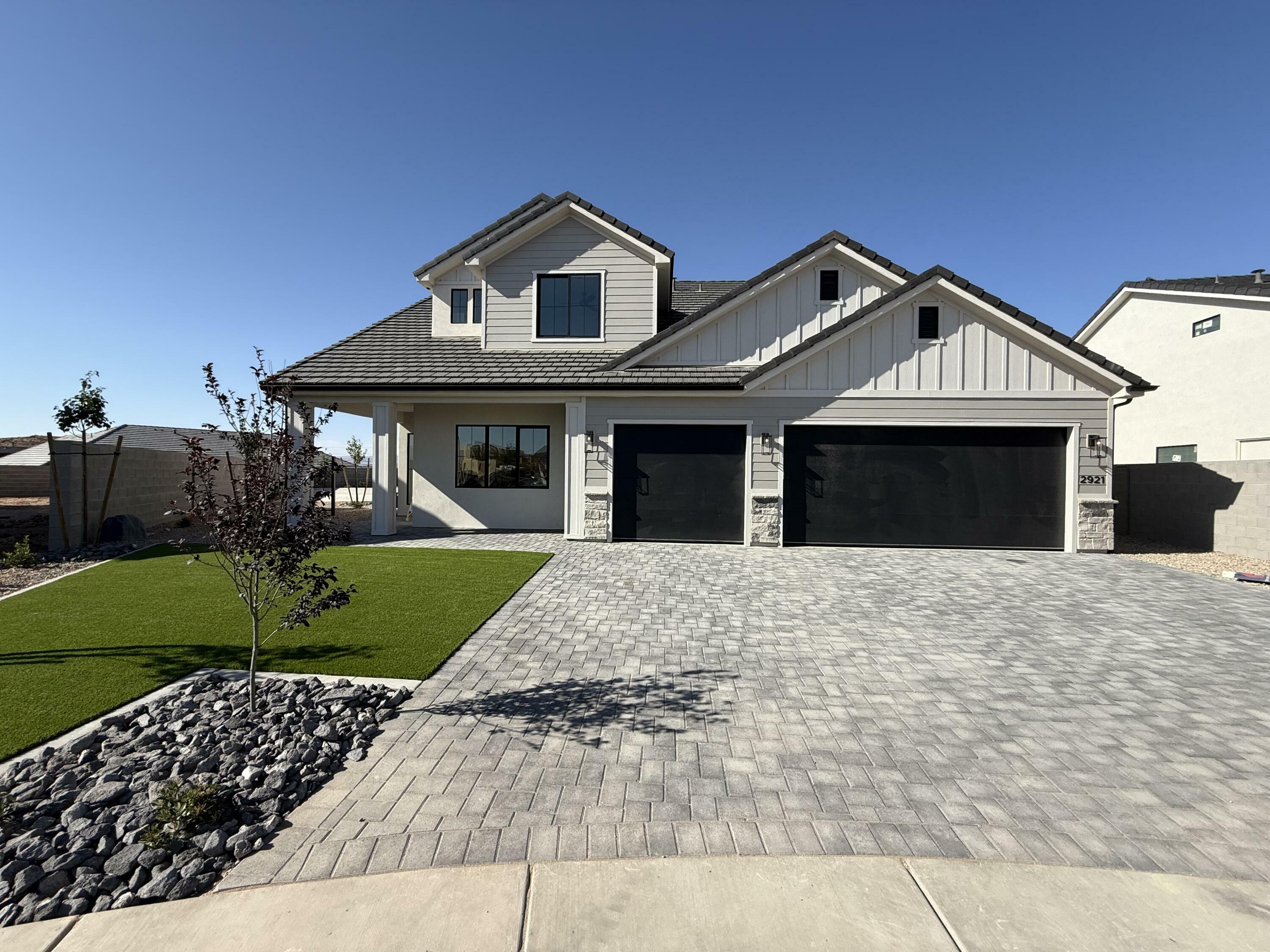 Property Photo: 2921 E Yavin Way UT 84790