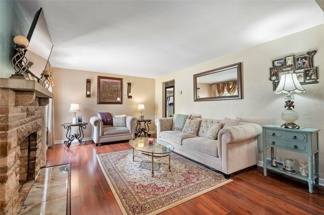 Property Photo: 3500 Willett PA 15227