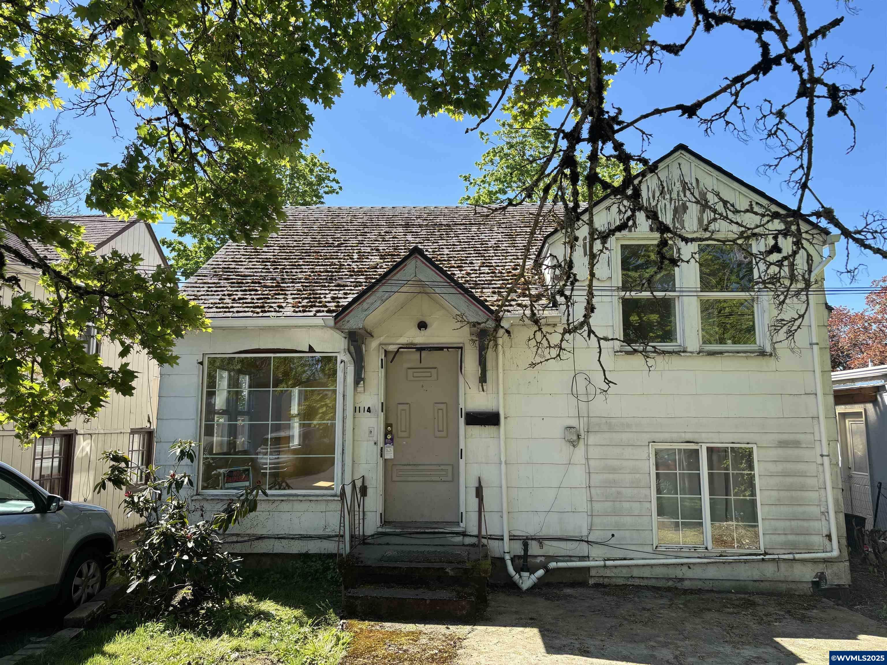 Property Photo: 1114 Nebraska Av NE OR 97301