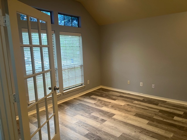 Property Photo: 11617 Glen Knoll Drive TX 78653