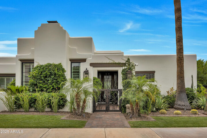 Property Photo: 3109 E Sierra Madre Way AZ 85016