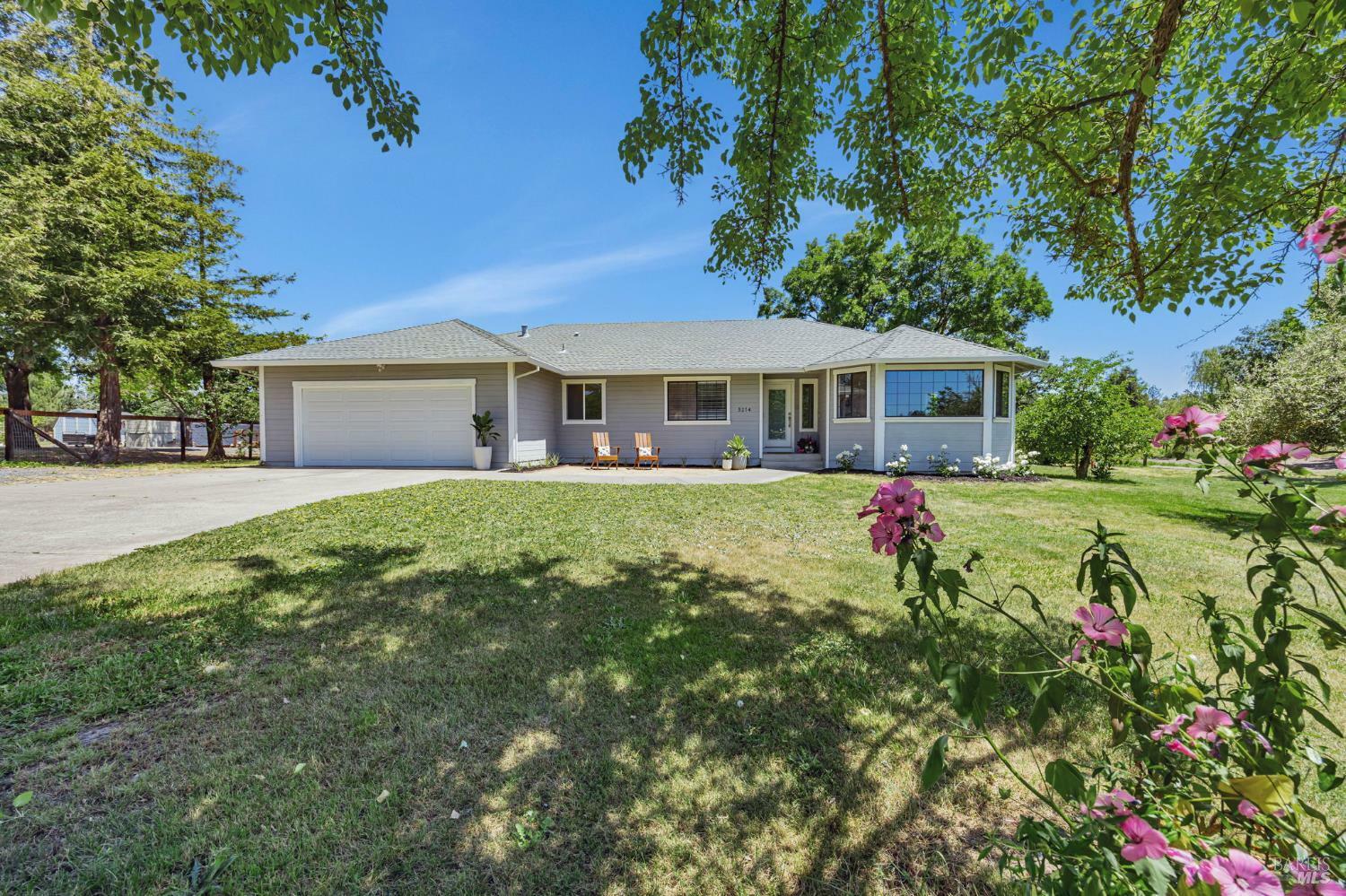 Property Photo:  3214 Oak Farm Lane  CA 95401 