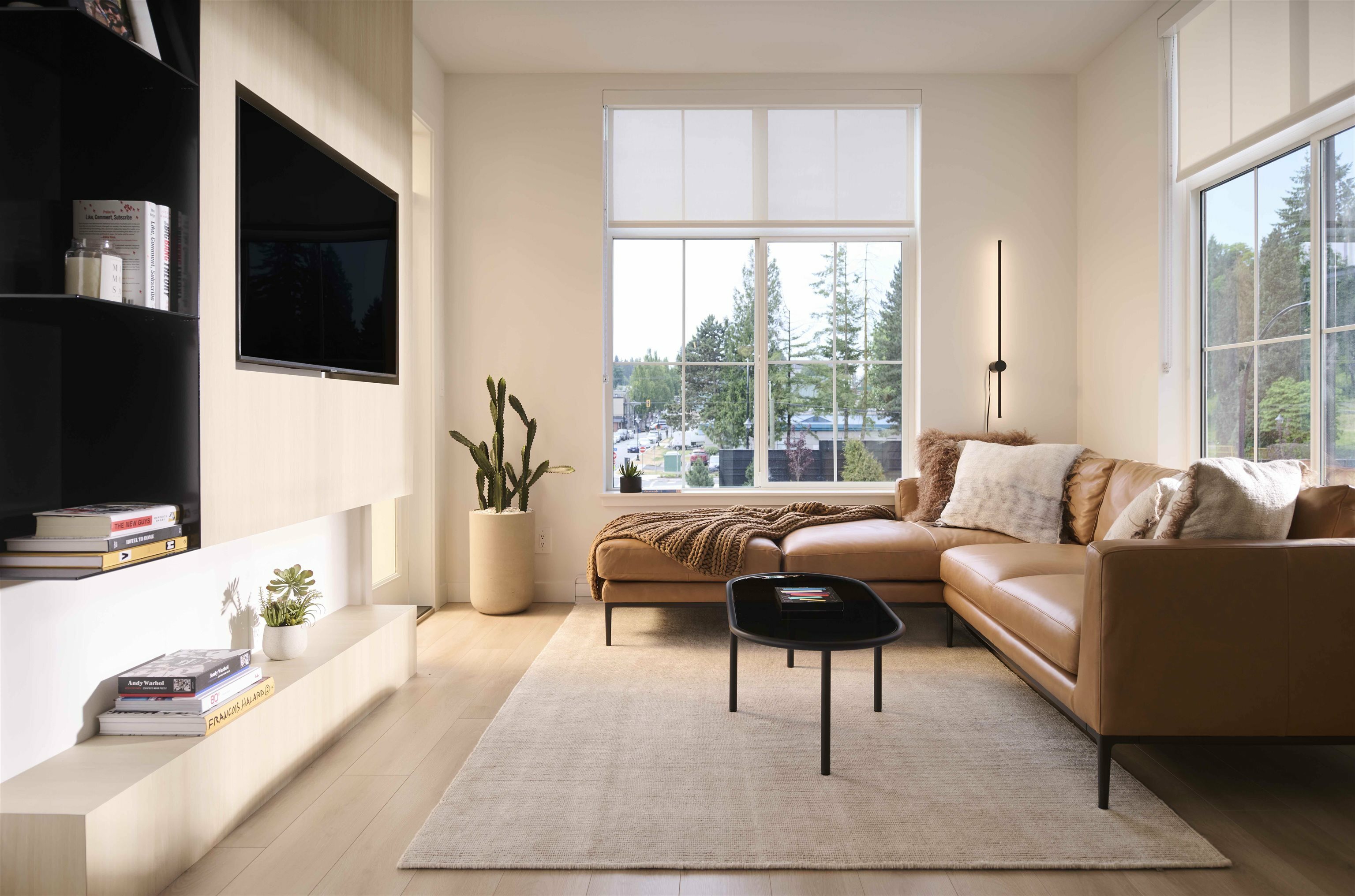 Property Photo: 2751 Montrose Avenue 502 BC A9A 9A9