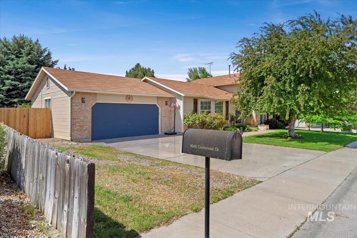 Property Photo: 1645 Centennial Drive ID 83647
