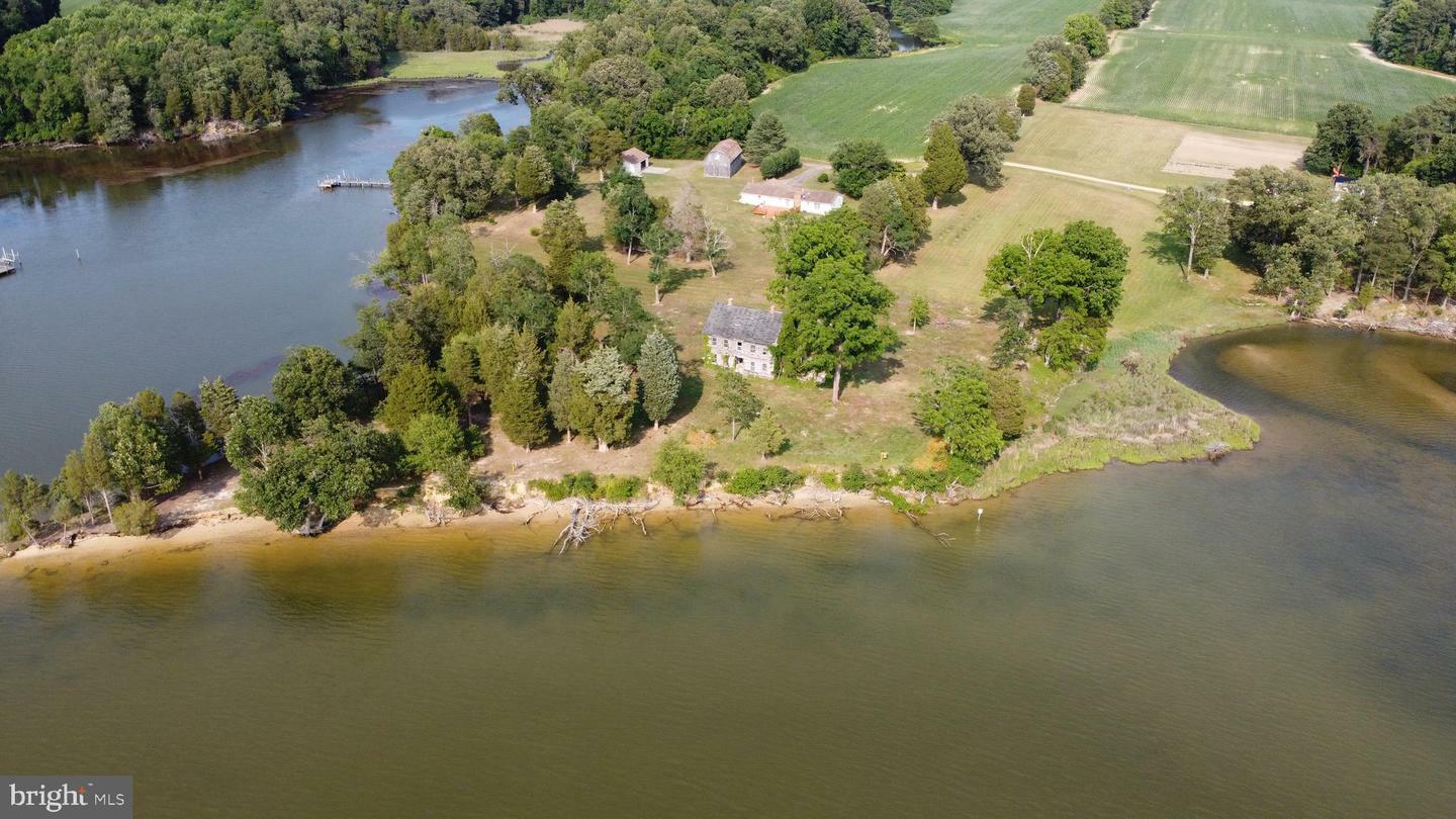 Property Photo: 39645 Sweetpea Lane MD 20650