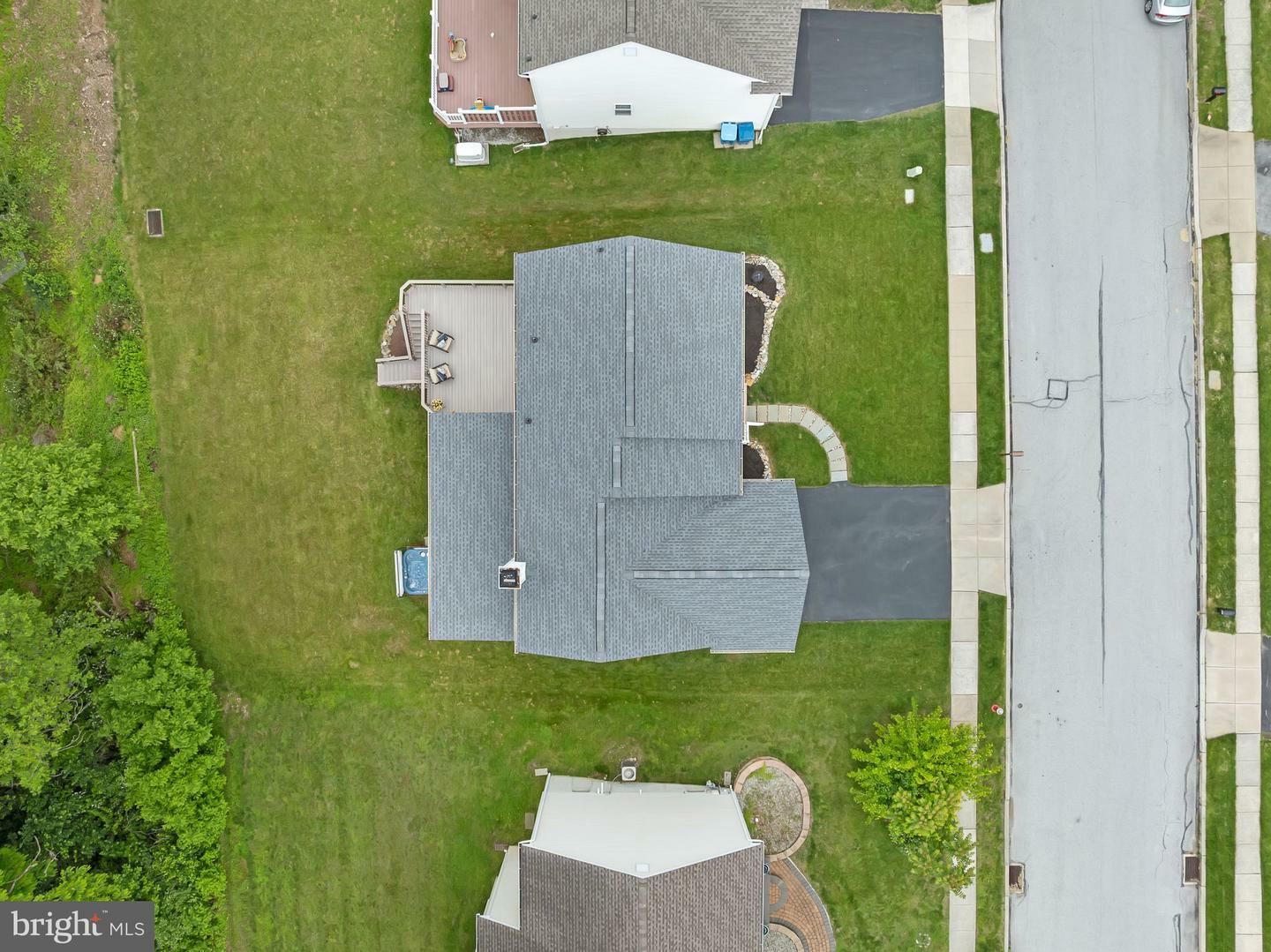 Property Photo:  819 Windridge Lane  PA 19335 