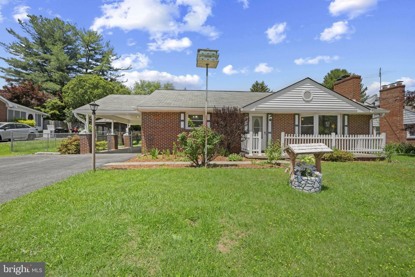 Property Photo: 812 William Avenue MD 21157