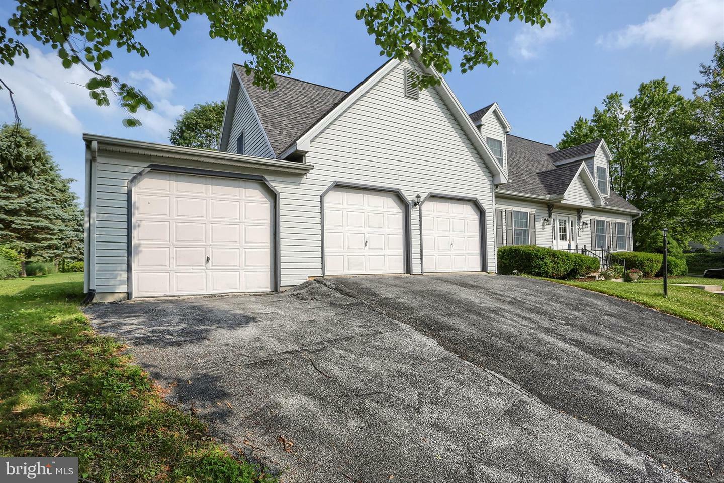 Property Photo: 1 Grandview Court PA 17055