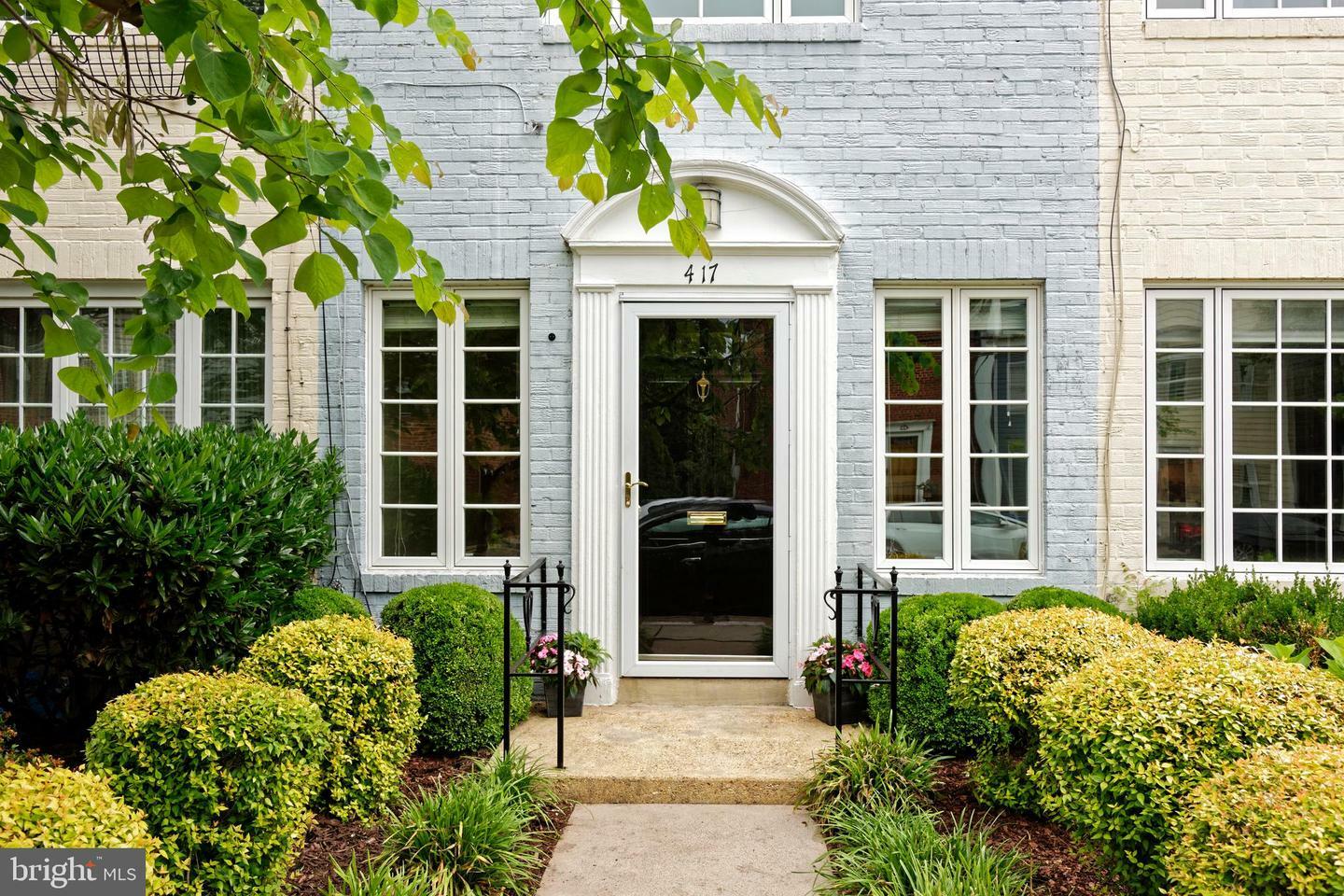 Property Photo: 417 Gibbon Street VA 22314