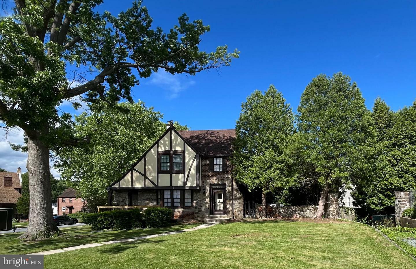 Property Photo:  105 Hollywood Avenue  PA 19606 