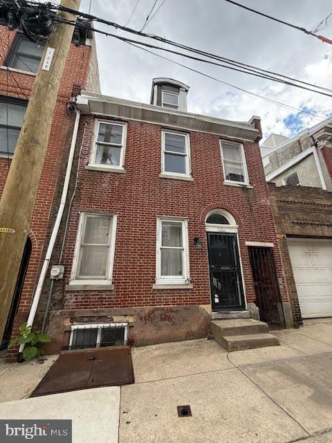 Property Photo: 907 N American Street PA 19123
