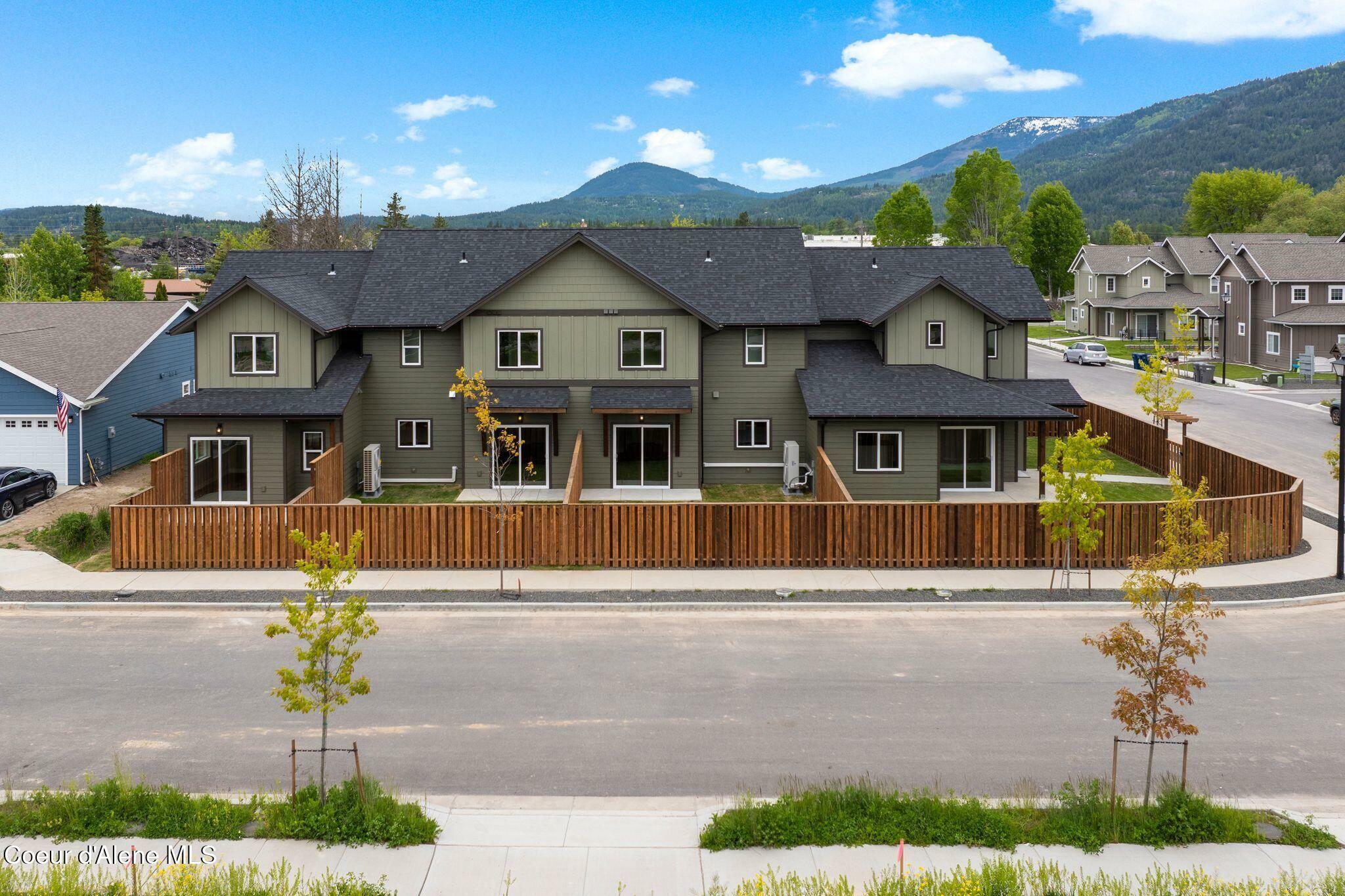 Property Photo: 1682 Onyx Ct ID 83864