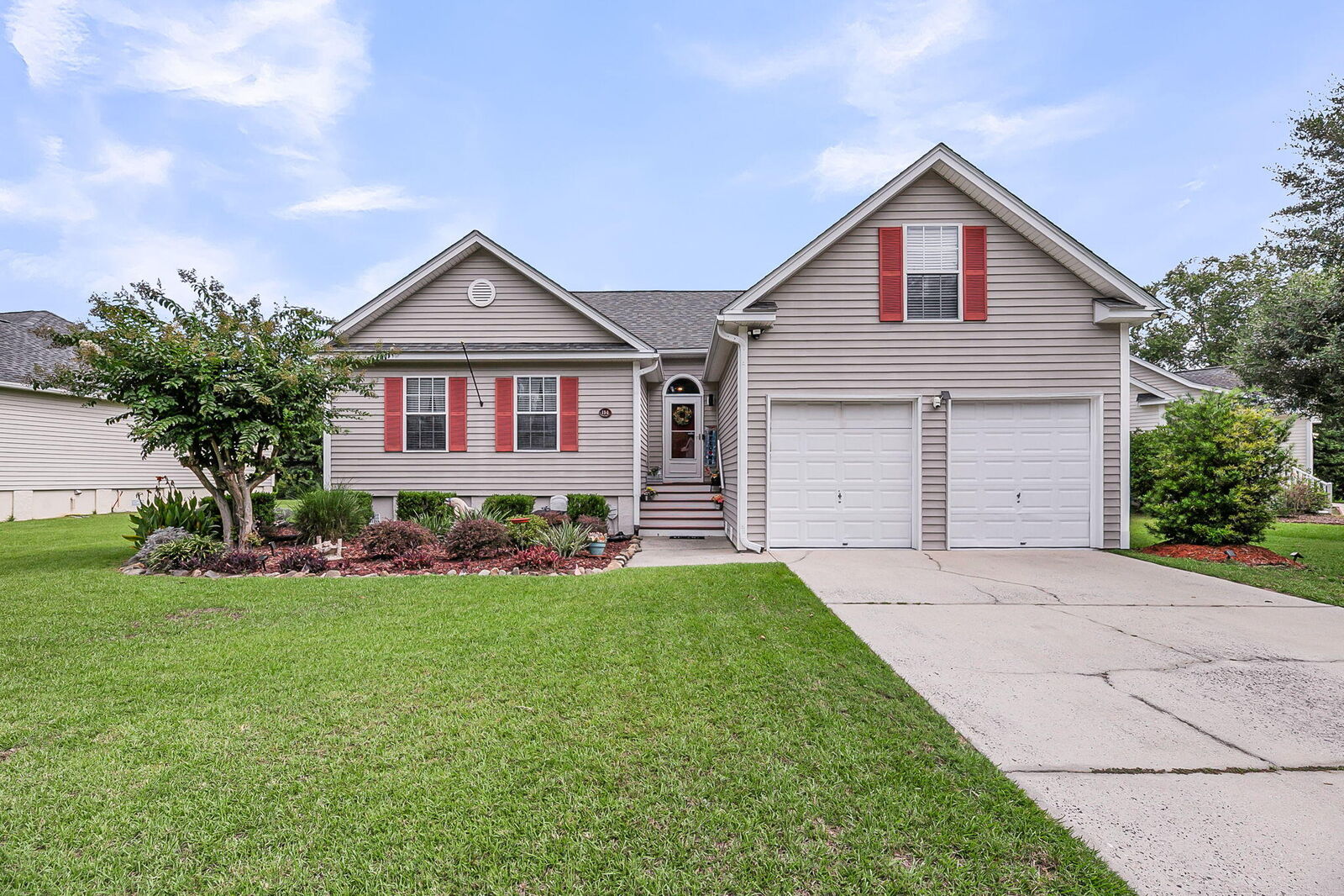 Property Photo:  114 Sea Cotton Circle  SC 29412 