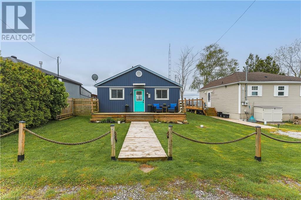 Property Photo: 6 Hickory Beach Lane ON N0A 1L0